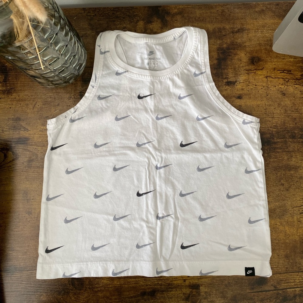 Like New Nike Cropped Tank